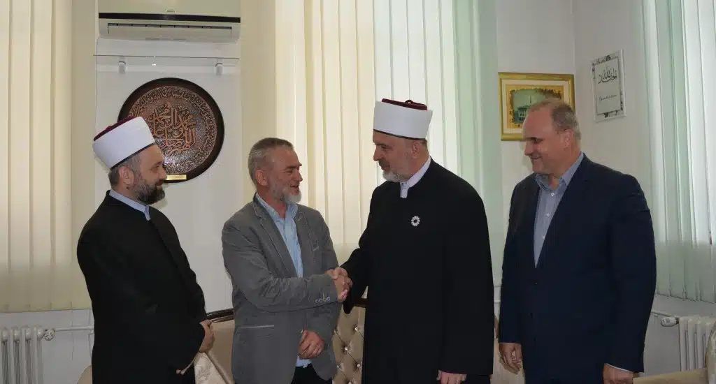 Ferhad-ef. Fetić ispraćen u penziju nakon 36 godina službe u džematu Mehurići