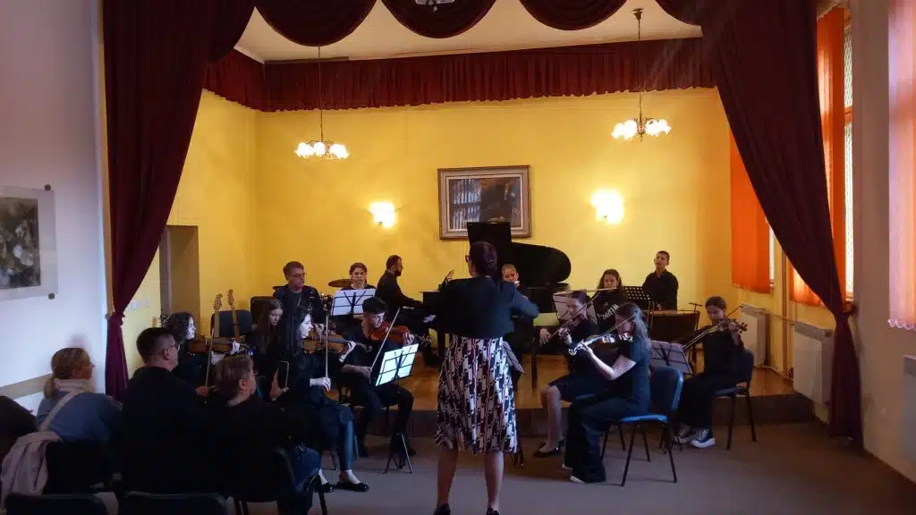 Održan zajednički koncert učenika Osnovne muzičke škole Travnik i Srebrenice
