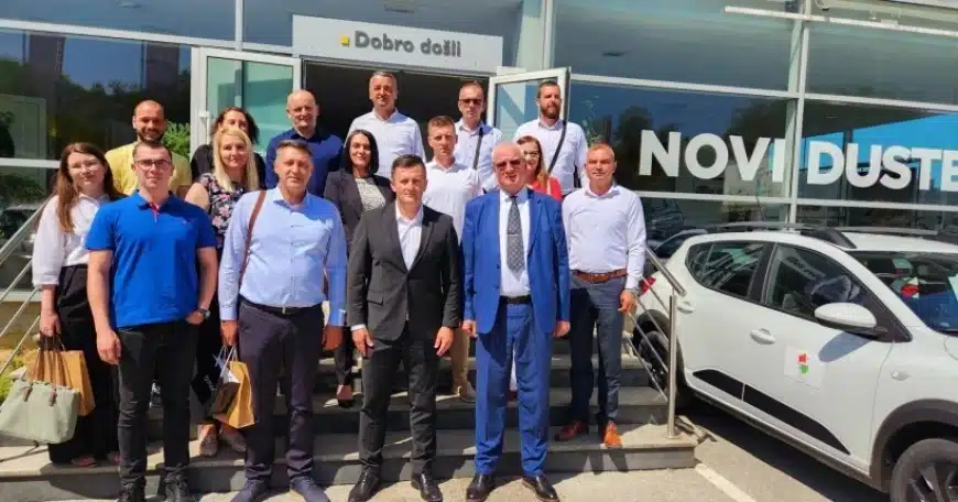 U Vitezu dodijeljeno 12 novih vozila centrima za socijalni rad Srednjobosanskog kantona