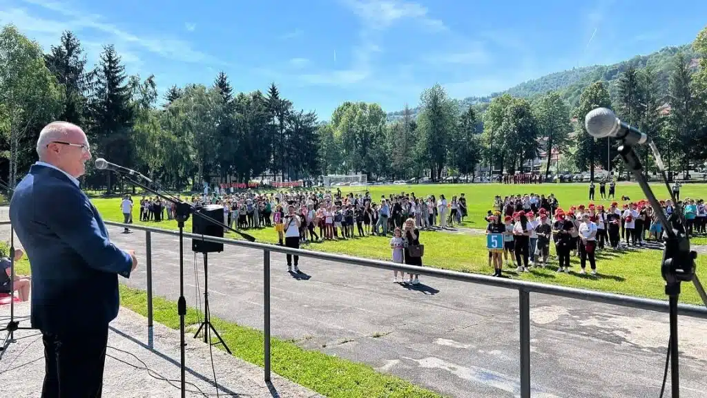 U Travniku sutra školarci slave kraj školske godine manifestacijom „Pozdrav raspustu“