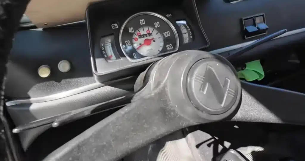 Ivica i njegov fićo od 65 godina zablistali na oldtimer susretu u Travniku (VIDEO)