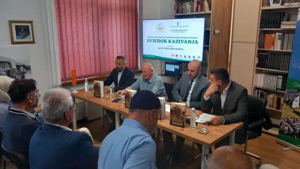 (FOTO) U Travniku održana promocija knjige “Svjedok kazivanja” u okviru 515. Dana Ajvatovice