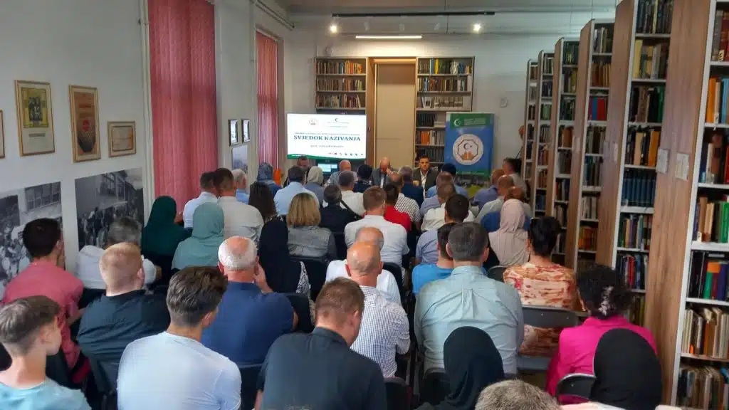 (FOTO) U Travniku održana promocija knjige "Svjedok kazivanja" u okviru 515. Dana Ajvatovice (FOTO) U Travniku održana promocija knjige "Svjedok kazivanja" u okviru 515. Dana Ajvatovice
