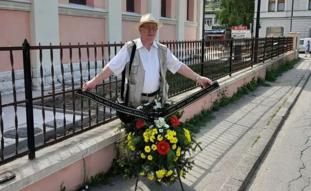 Ešref Kozarić na vječni počinak ispratio svog prijatelja Josipa Pejakovića