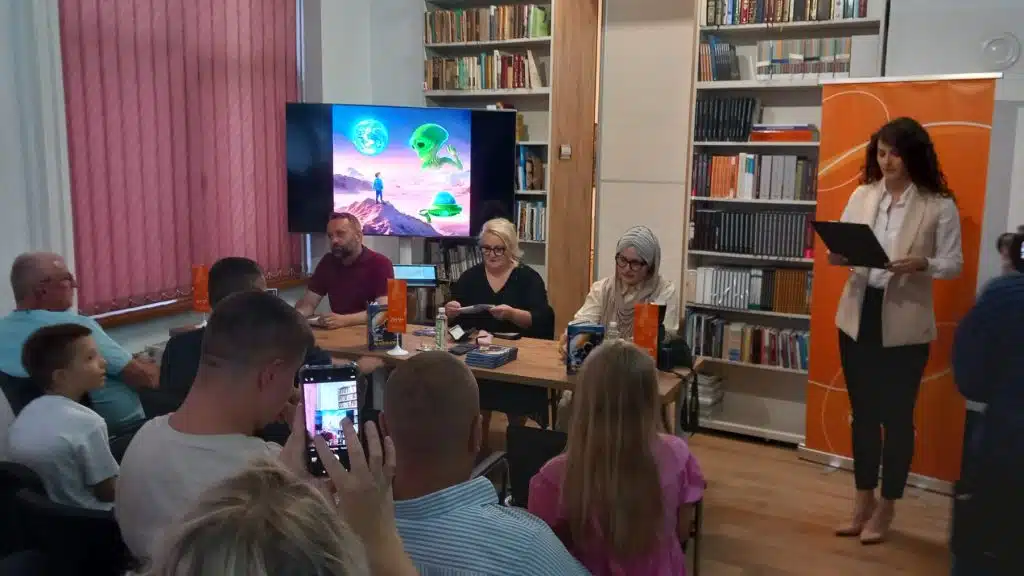 Večer puno sadržaja u Travniku: Vožnja, maskote, knjiga, umjetnost i muzika na korzu
