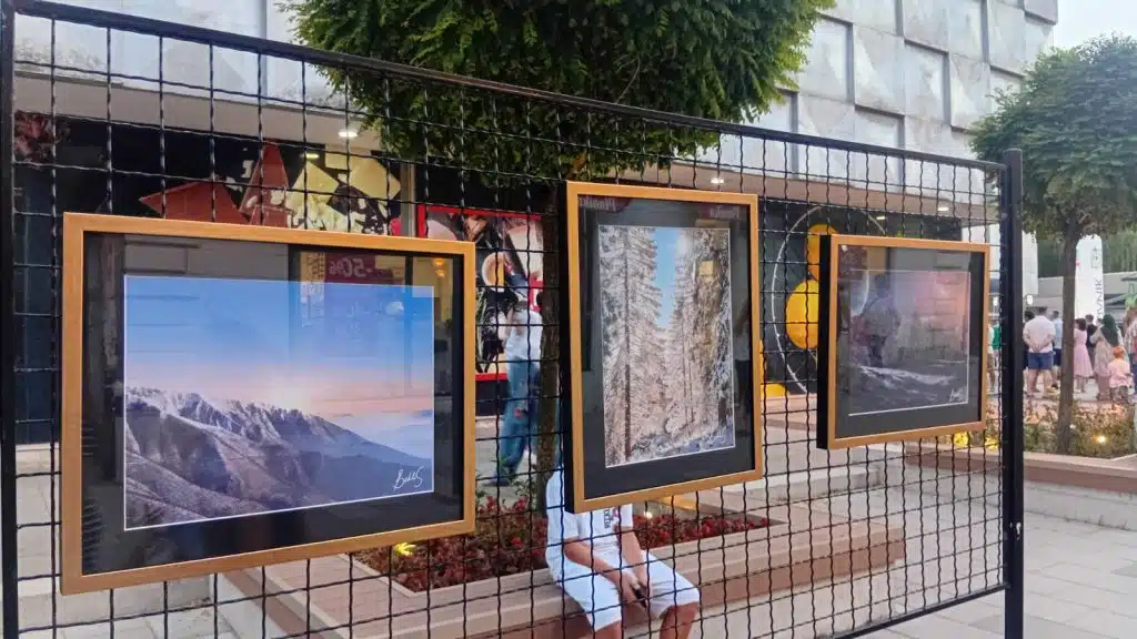 Travničke večeri: Još jedna noć prepuna sadržaja za sve generacije (FOTO) Travničke večeri: Još jedna noć prepuna sadržaja za sve generacije (FOTO)