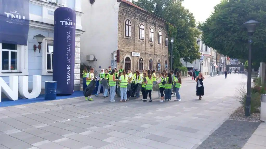 U toku ekološka akcija uoči Pharmamed Travnik noćne utrke (FOTO)