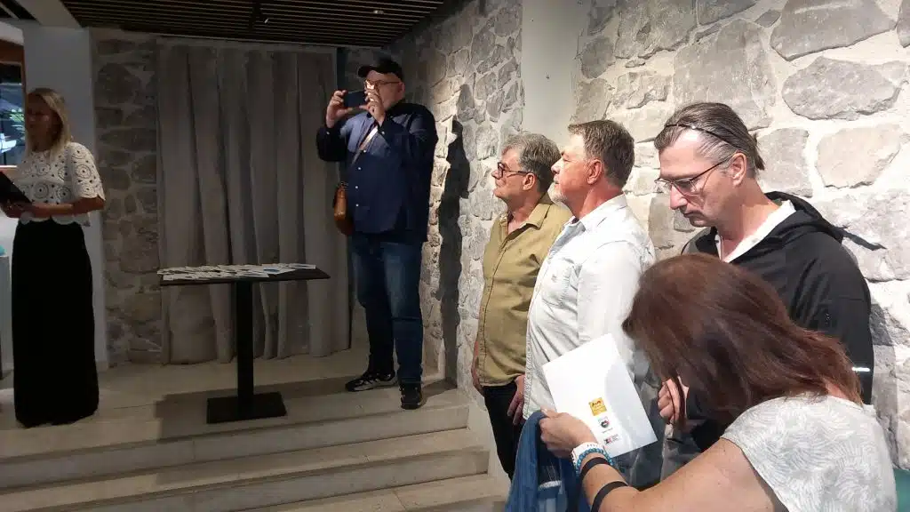 “Dani dijaspore Travnik 2025” otvoreni izložbom Petra Dolića (FOTO) “Dani dijaspore Travnik 2025” otvoreni izložbom Petra Dolića (FOTO)
