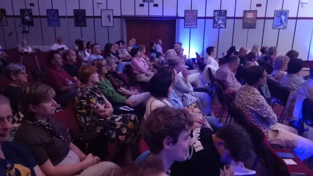 (FOTO) U Centru za kulturu Travnik održan koncert sevdaha u izvedbi zbora "Rosa" iz Slovenije (FOTO) U Centru za kulturu Travnik održan koncert sevdaha u izvedbi zbora "Rosa" iz Slovenije