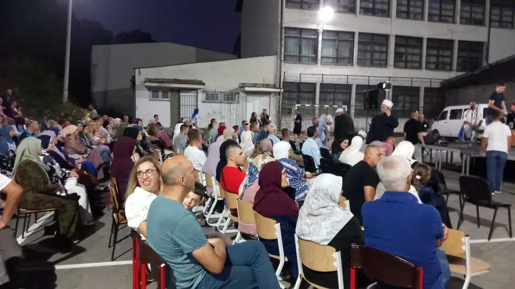 U Biljanskoj dolini održana “Večer ilahija” (FOTO) U Biljanskoj dolini održana “Večer ilahija” (FOTO)