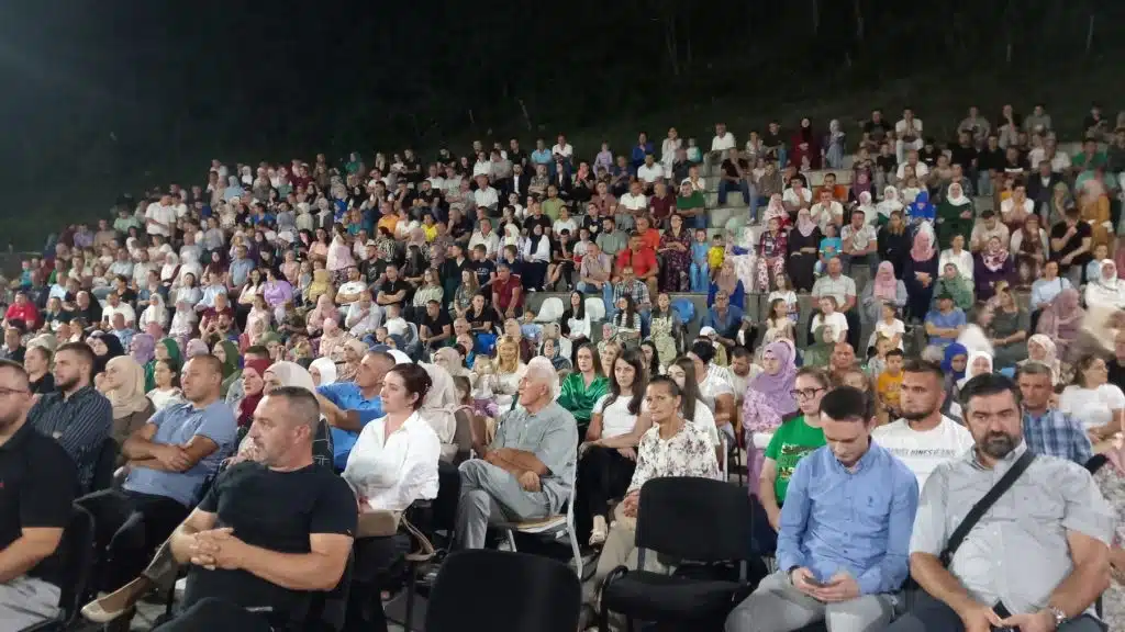 U Biljanskoj dolini održana “Večer ilahija” (FOTO) U Biljanskoj dolini održana “Večer ilahija” (FOTO)