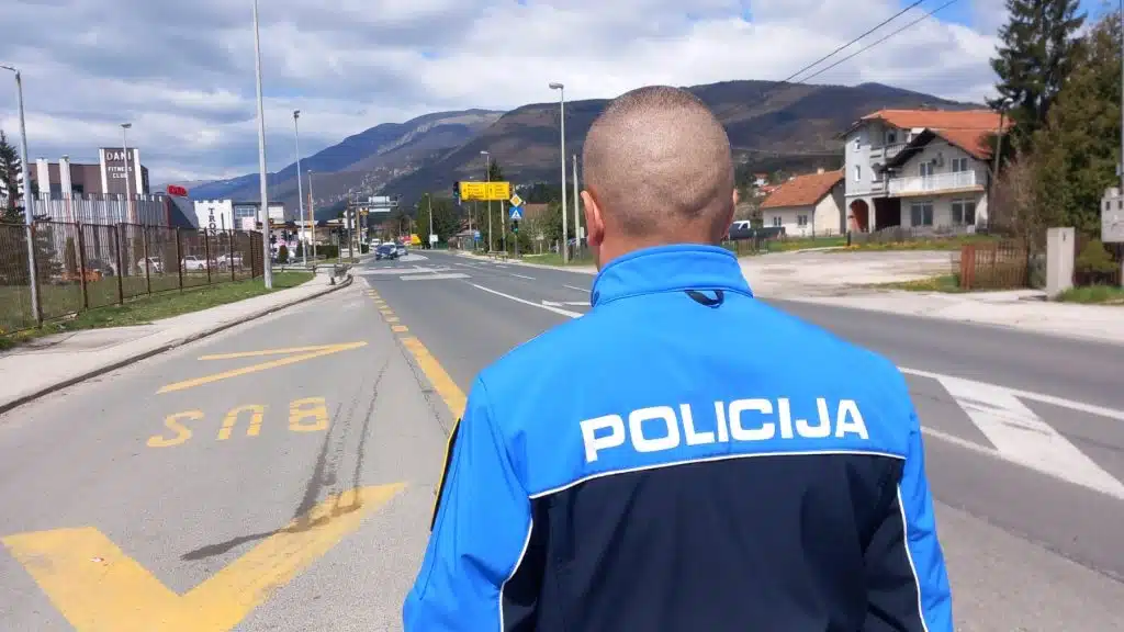 Tokom vikenda na području SBK evidentirano 17 nesreća i 753 saobraćajna prekršaja