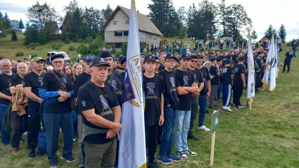 (FOTO) Na Vlašiću održani ''Dani pobjede, dani ponosa'' (FOTO) Na Vlašiću održani ''Dani pobjede, dani ponosa''