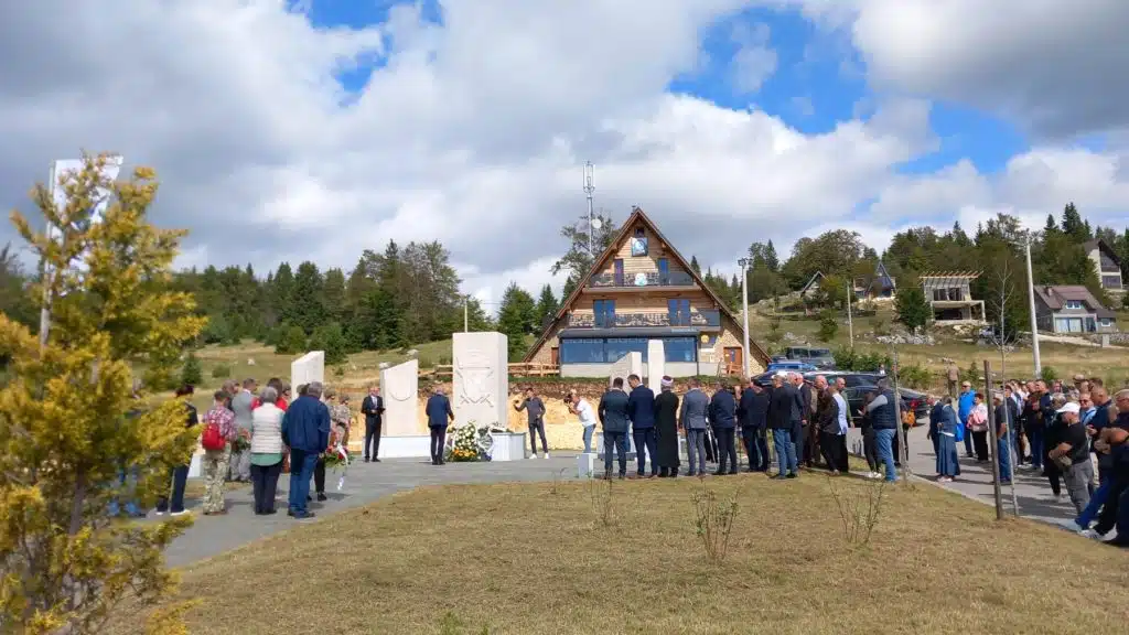 (FOTO) Na Vlašiću održani ''Dani pobjede, dani ponosa'' (FOTO) Na Vlašiću održani ''Dani pobjede, dani ponosa''