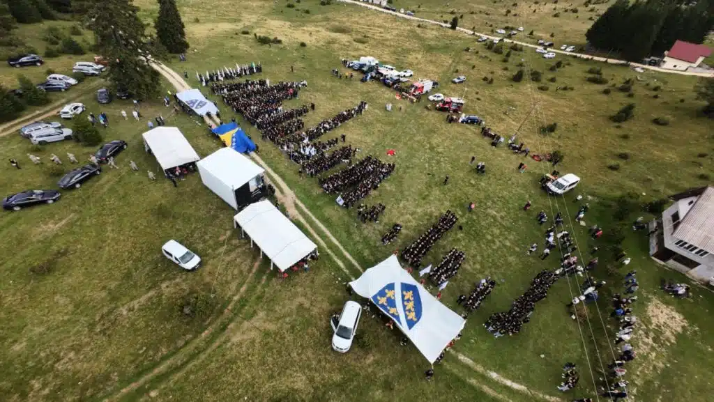 (FOTO) Na Vlašiću održani ''Dani pobjede, dani ponosa'' (FOTO) Na Vlašiću održani ''Dani pobjede, dani ponosa''