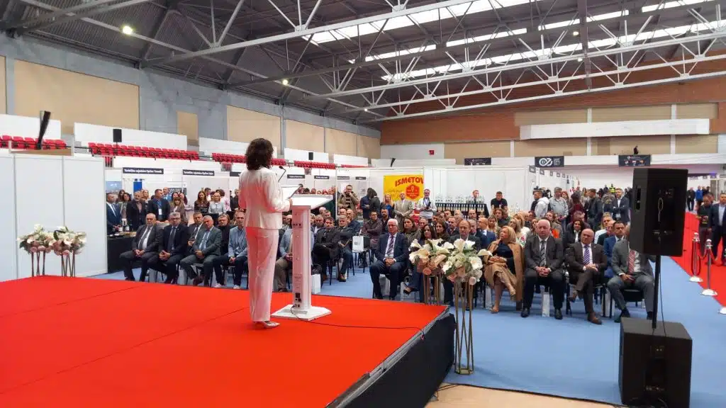 (FOTO) U Travniku otvoren prvi sajam obrta „Obrt Expo SB 25“