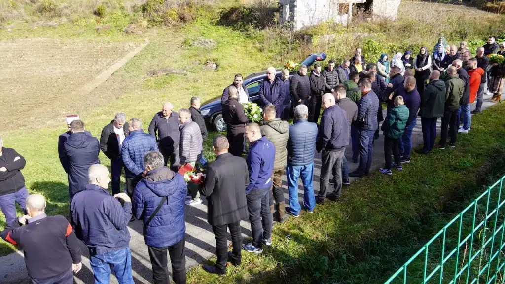 (FOTO) Obilježena peta godišnjica smrti dr. Mirsada Pece