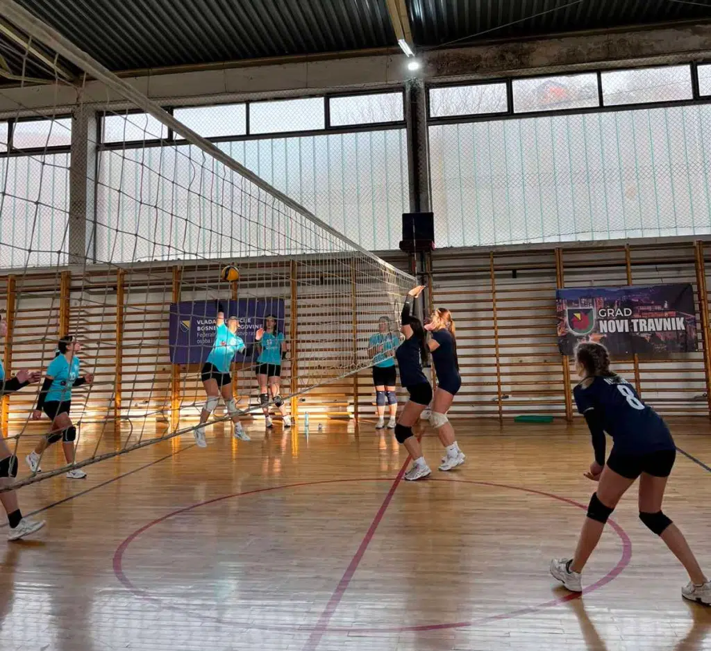 Odbojkaški klub Travnik osvojio treće mjesto na turniru „ODBOJKA JE ŽIVOT“ u Novom Travniku
