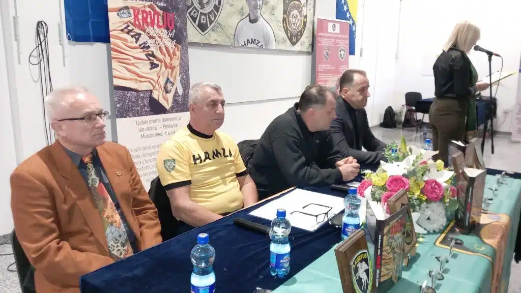(FOTO) U Travniku upriličena promocija knjige „Krvlju ispisana sloboda“