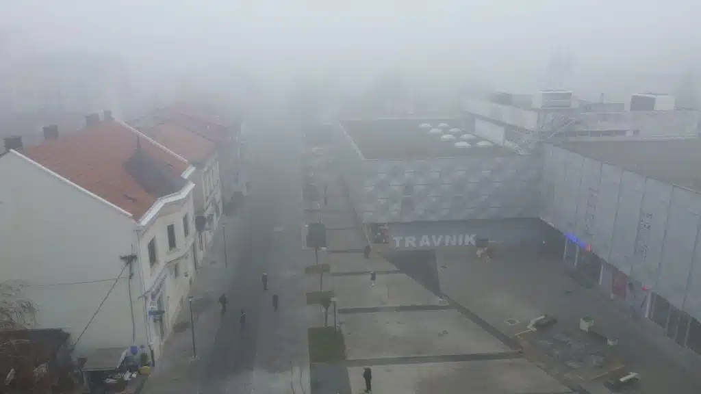 (VIDEO) Travnik pod “maglom zagađenja”, građani zabrinuti zbog lošeg zraka