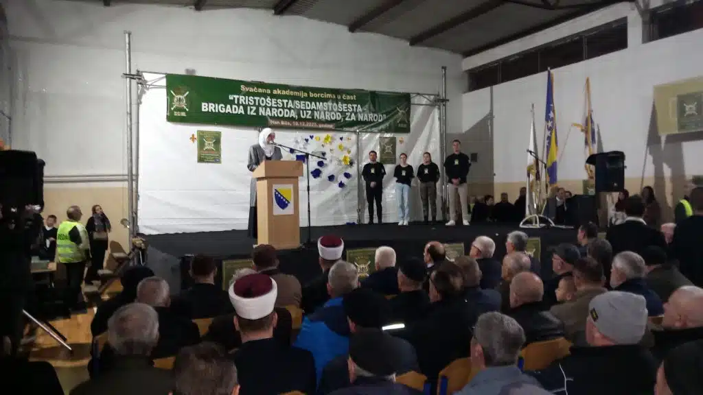 (FOTO) Održana Svečana akademija povodom 33. godišnjice formiranja 306/706. brdske brigade Armije RBiH