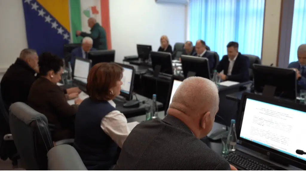 Srednjobosanski kanton pokreće testiranje solarnih elektrana u školama