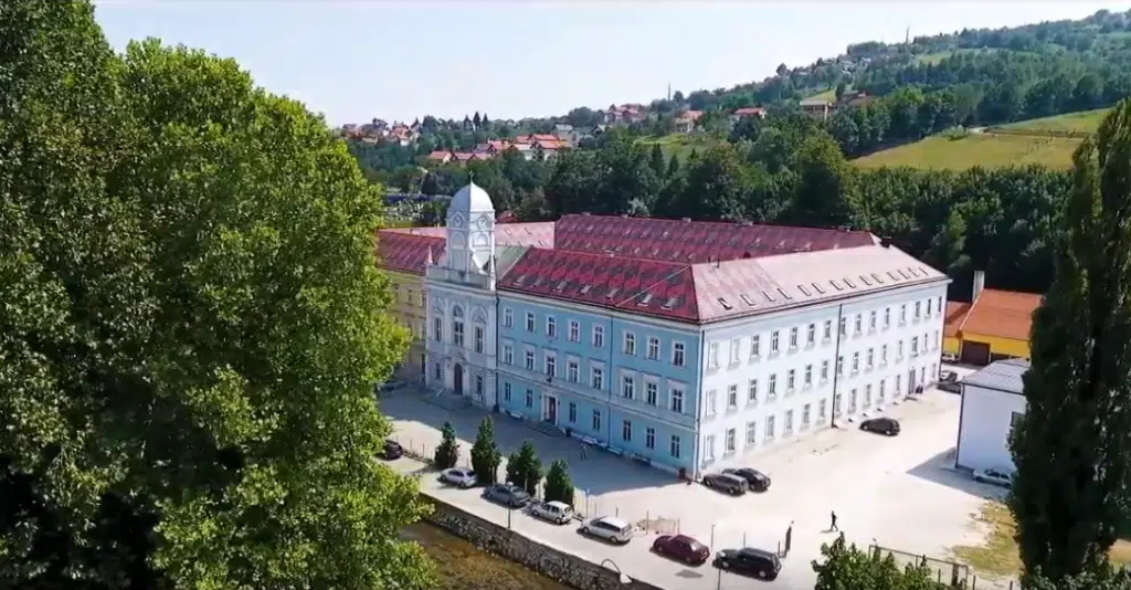 Početak nastave u KŠC „Petar Barbarić“ Travnik odgođen do 14. januara