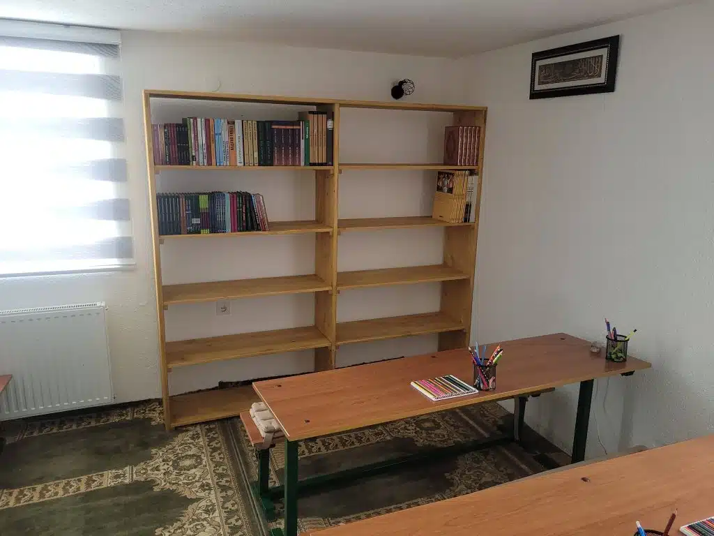 U mektebu Džemata Krpeljići otvoren kutak za islamsku i korisnu literaturu (FOTO)