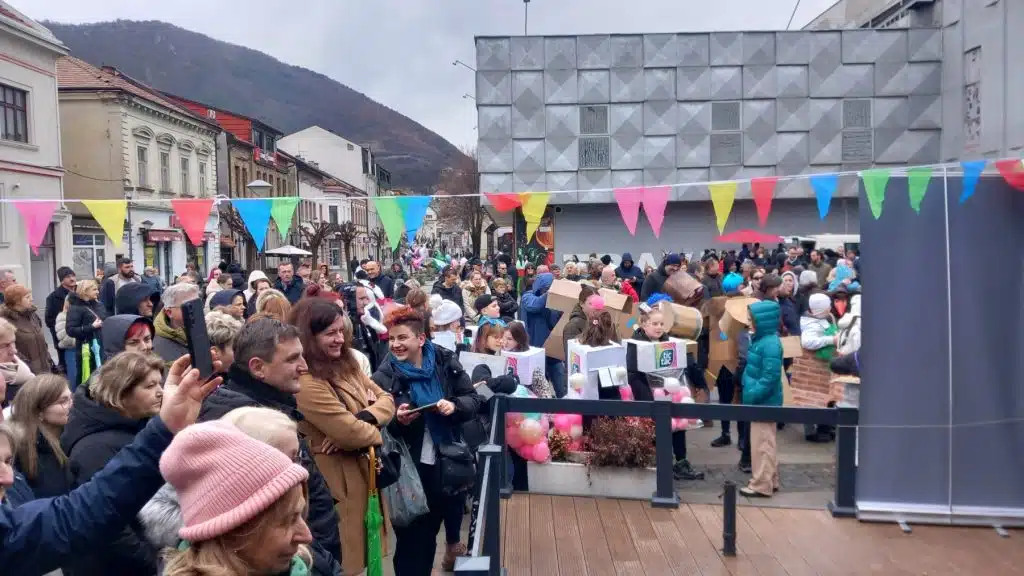 Održan Travnički karneval u znaku veselja, maski i dobre zabave