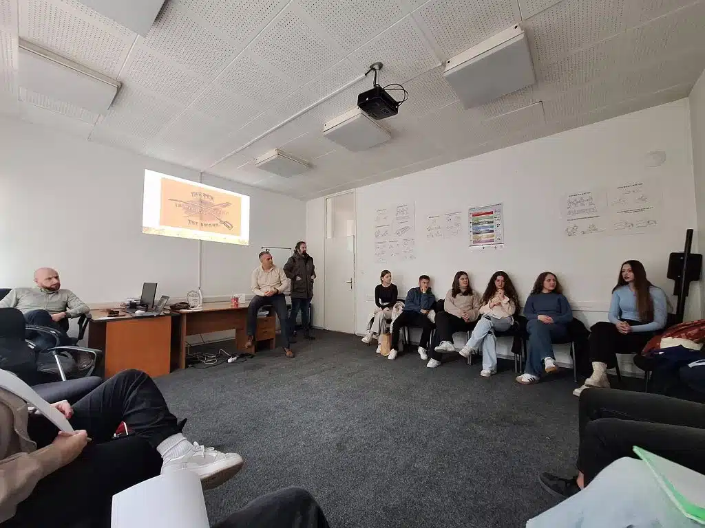 Crveni križ Općine Travnik održao radionicu o cyberbullyingu