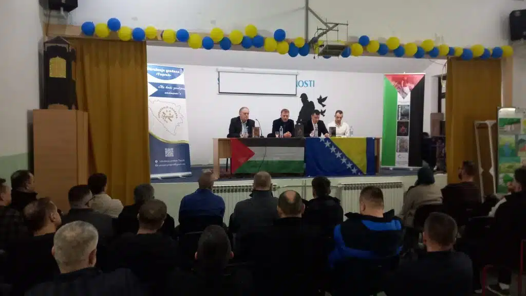 U Mehurićima održana promocija knjiga: Tema savremenih društvenih i ideoloških pitanja