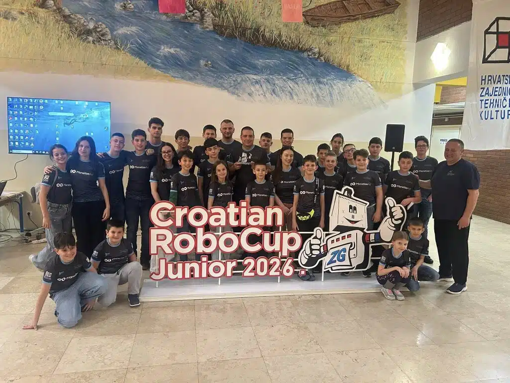 Travnički ”Mali Programer” zablistao u Zagrebu: Najbolja međunarodna ekipa na Robocupu (FOTO)