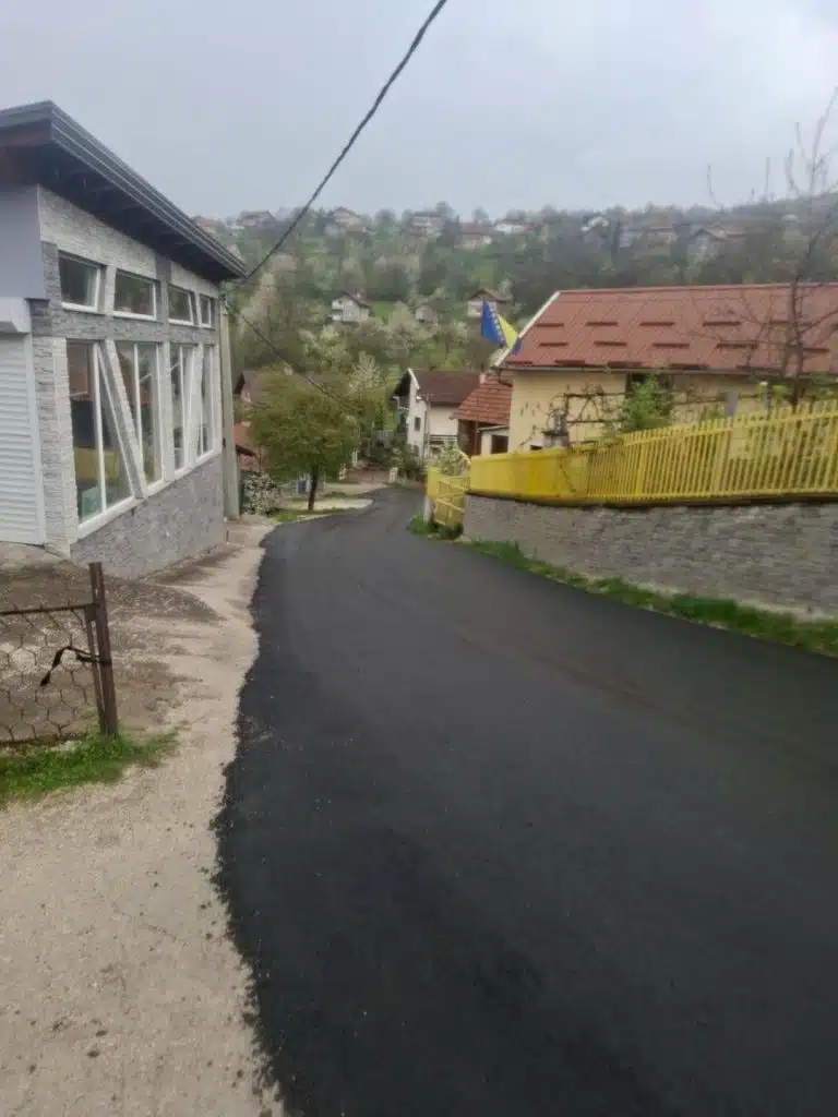 Na području MZ Maline završena sanacijia i asfaltiranjue dionice lokalnog puta