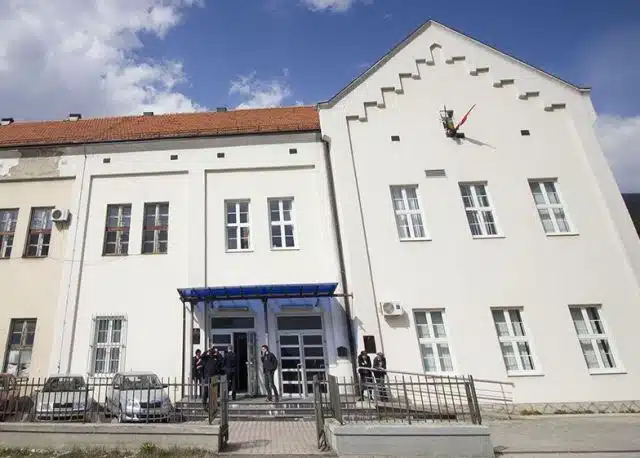 Kantonalno tužilaštvo SBK/ Štetne posljedice sklapanja maloljetničkih brakova