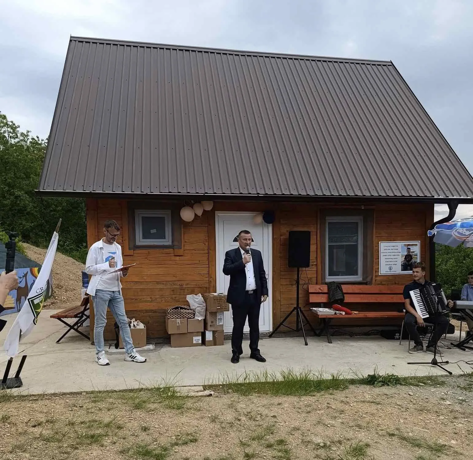 Gradska biblioteka Travnik podržala formiranje prve biblioteke u prirodi u Bosni i Hercegovini