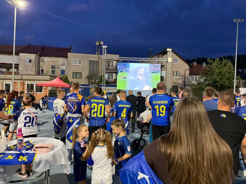 Otkazano zajedničko gledanje utakmice u Fan zoni u Travniku