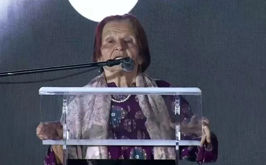Kada Hotić na komemoraciji: “Na tacni su nas servirali Mladićevim krvolocima”