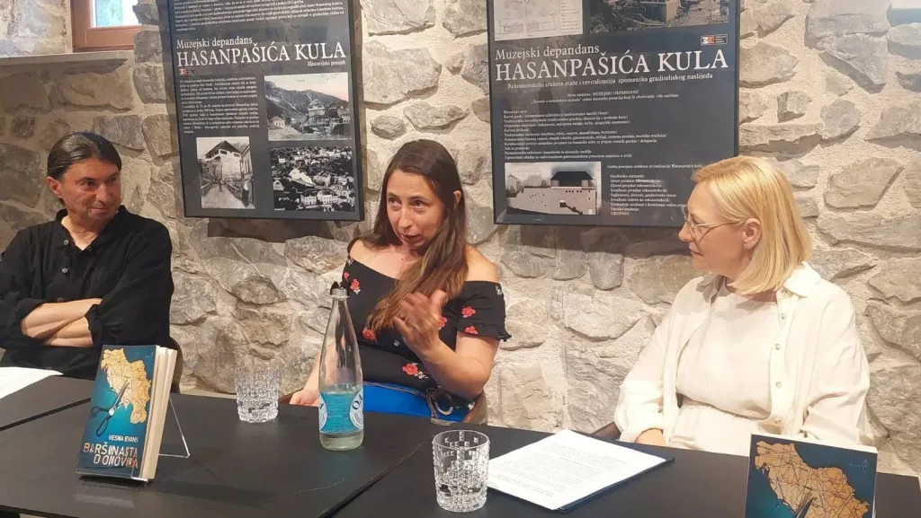 U Travniku promovisana knjiga ”Baršunasta domovina” autorice Vesne Evans