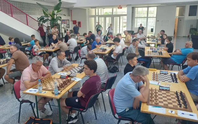 Počeo je 11. Travnik – open