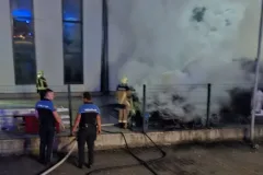 Veliki požar u krugu kompanije Derubis u Vitezu: Nastala značajna šteta, vlasnica tvrdi da je požar podmetnut