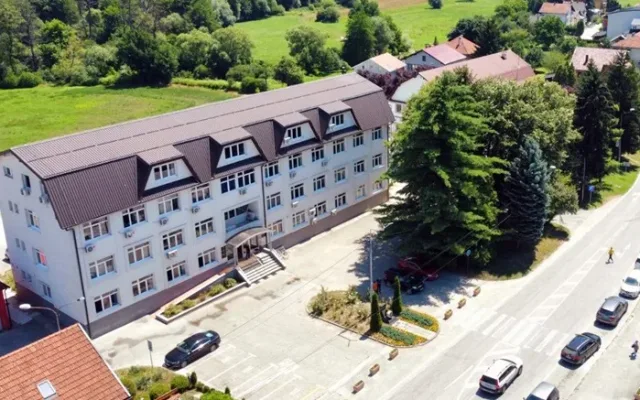 U Vitezu osigurane školske torbe i pokloni za svih 210 prvačića