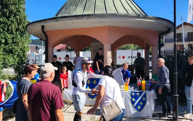 Ermin Muslimović trći od Austrije do Sarajeva – Dočekan u svom Turbetu