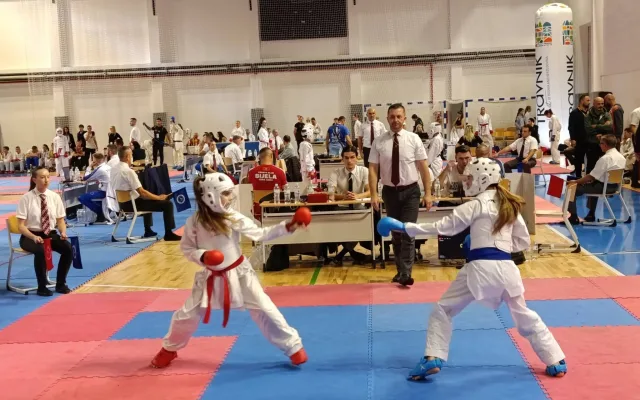 Više od 700 takmičara na prvom “Travnik international karate cupu”