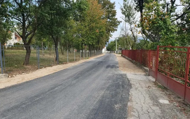 MZ Slimena Polje : Završeni radovi na potpunoj rekonstrukciji i asfaltiranju dionice od kuće Vođvodića do Crvenog kioska.