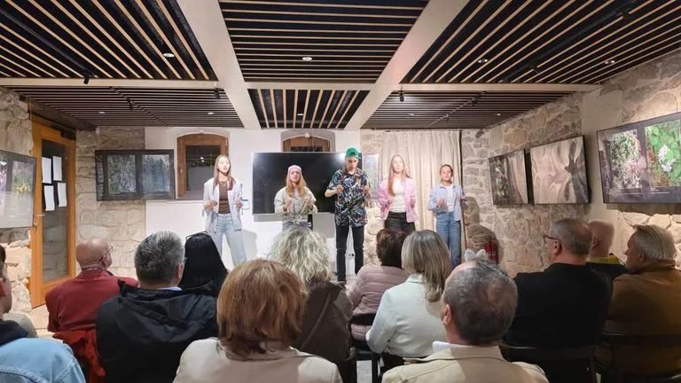 Premijerno izvedena predstava „Sve, samo drogu ne“