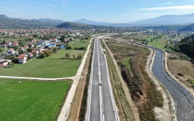 Javni oglas radi sporazumnog pribavljanja nekretnina za izgradnju brze ceste Lašva – Travnik – Jajce, dionica Nević Polje – Turbe