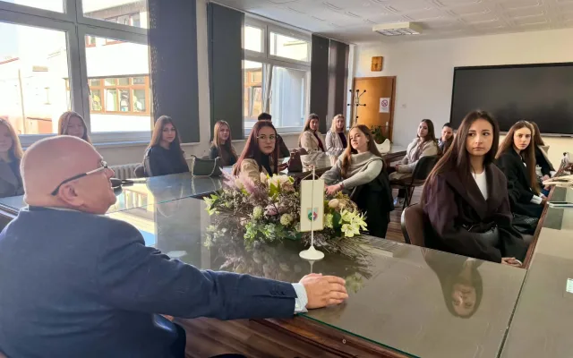 Općina Travnik dio projekta „Socijalni dan 2026“ koji mladima pruža praktično radno iskustvo