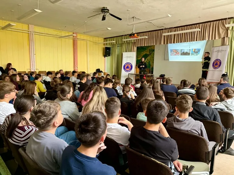 Travnik prvi u Srednjoj Bosni pokrenuo edukaciju o zaštiti od požara u odgojno-obrazovnim ustanovama