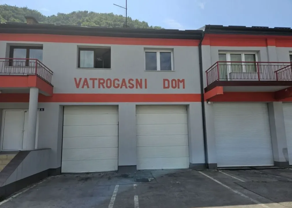 Novi Travnik : Radovi na rekonstrukciji Vatrogasnog doma